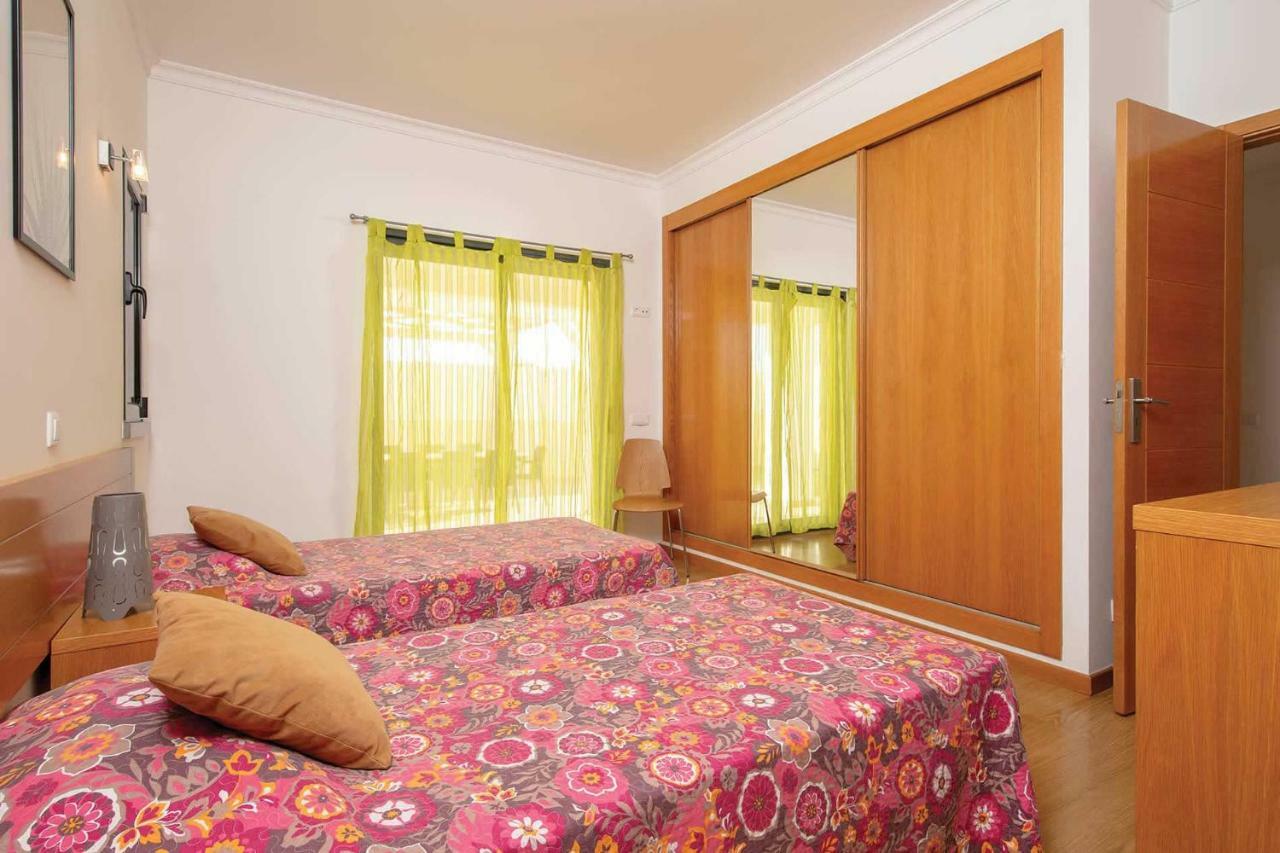 Villa Ruana - 5 Bedrooms On Suite- Free Out Door Hot Jacuzzi - By Bedzy Albufeira Extérieur photo