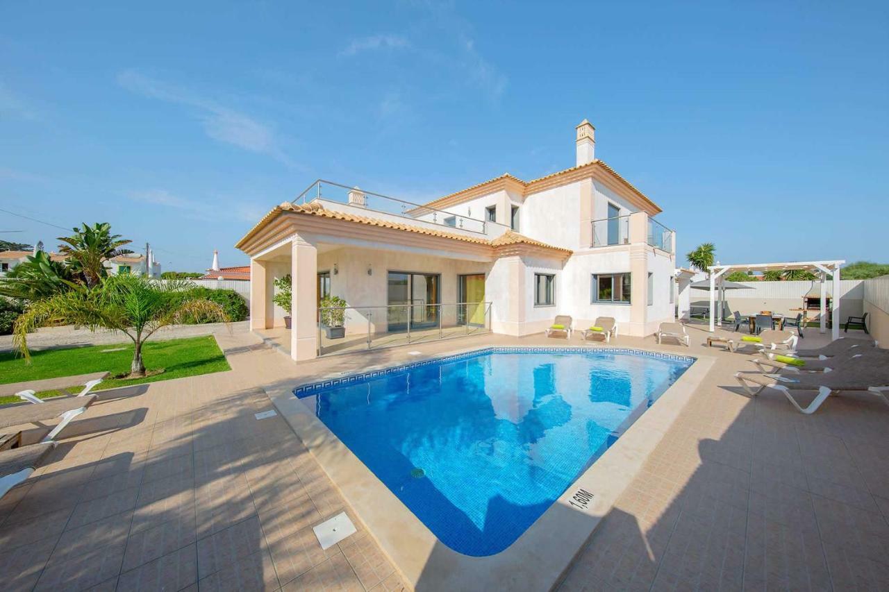 Villa Ruana - 5 Bedrooms On Suite- Free Out Door Hot Jacuzzi - By Bedzy Albufeira Extérieur photo