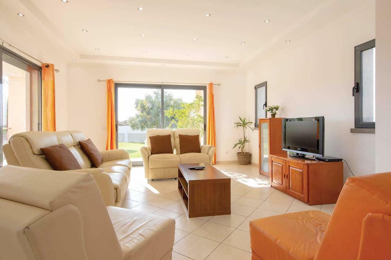 Villa Ruana - 5 Bedrooms On Suite- Free Out Door Hot Jacuzzi - By Bedzy Albufeira Extérieur photo